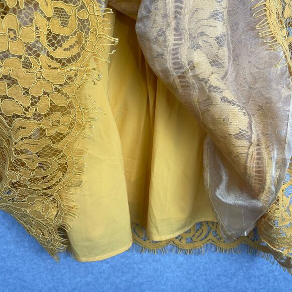 L4004 Unbranded Short Sleeve Flare Lace dress Size Large - Picture 4 of 9